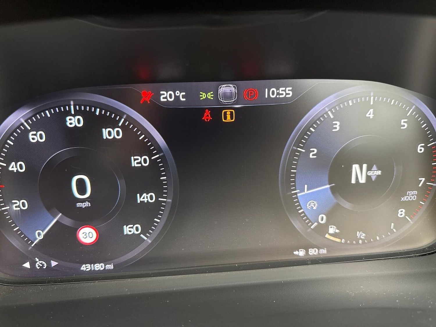 Used Volvo XC40 2020 for sale - 76037169: Photo 10