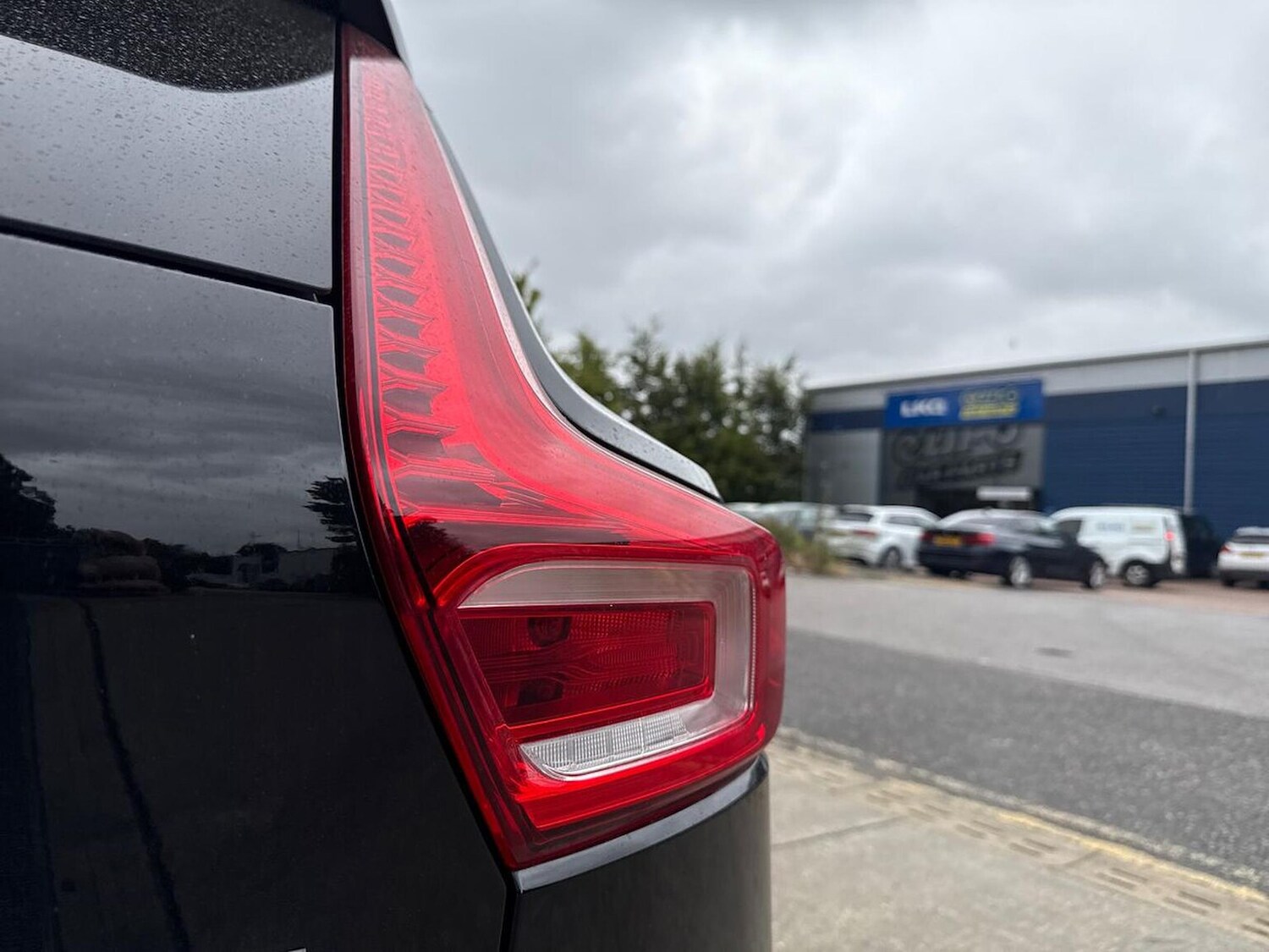 Used Volvo XC40 2020 for sale - 76037169: Photo 35