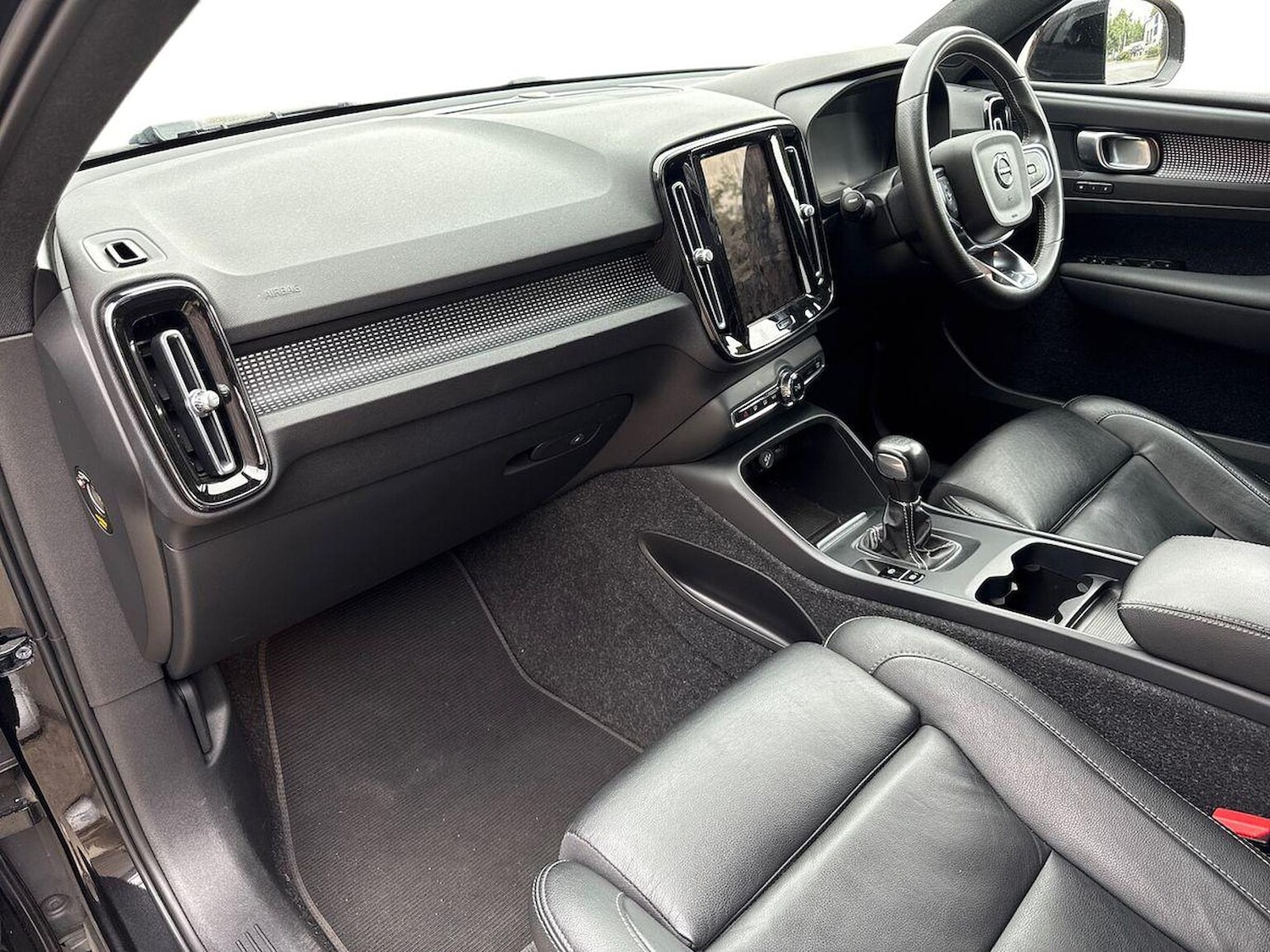 Used Volvo XC40 2020 for sale - 76037169: Photo 7