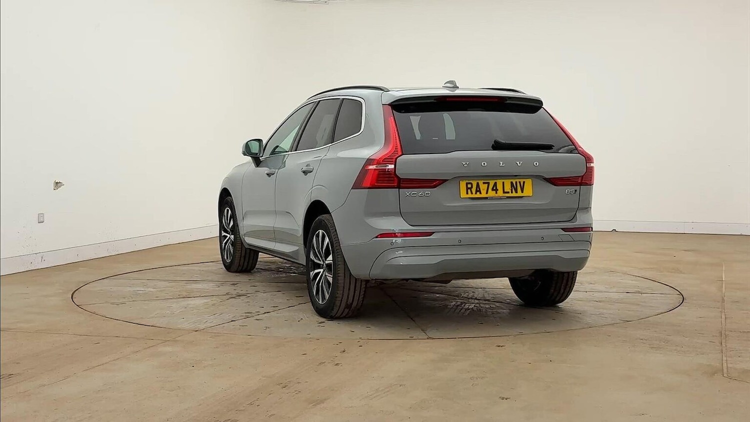 Used Volvo XC60 2025 for sale - 78192632: Photo 11
