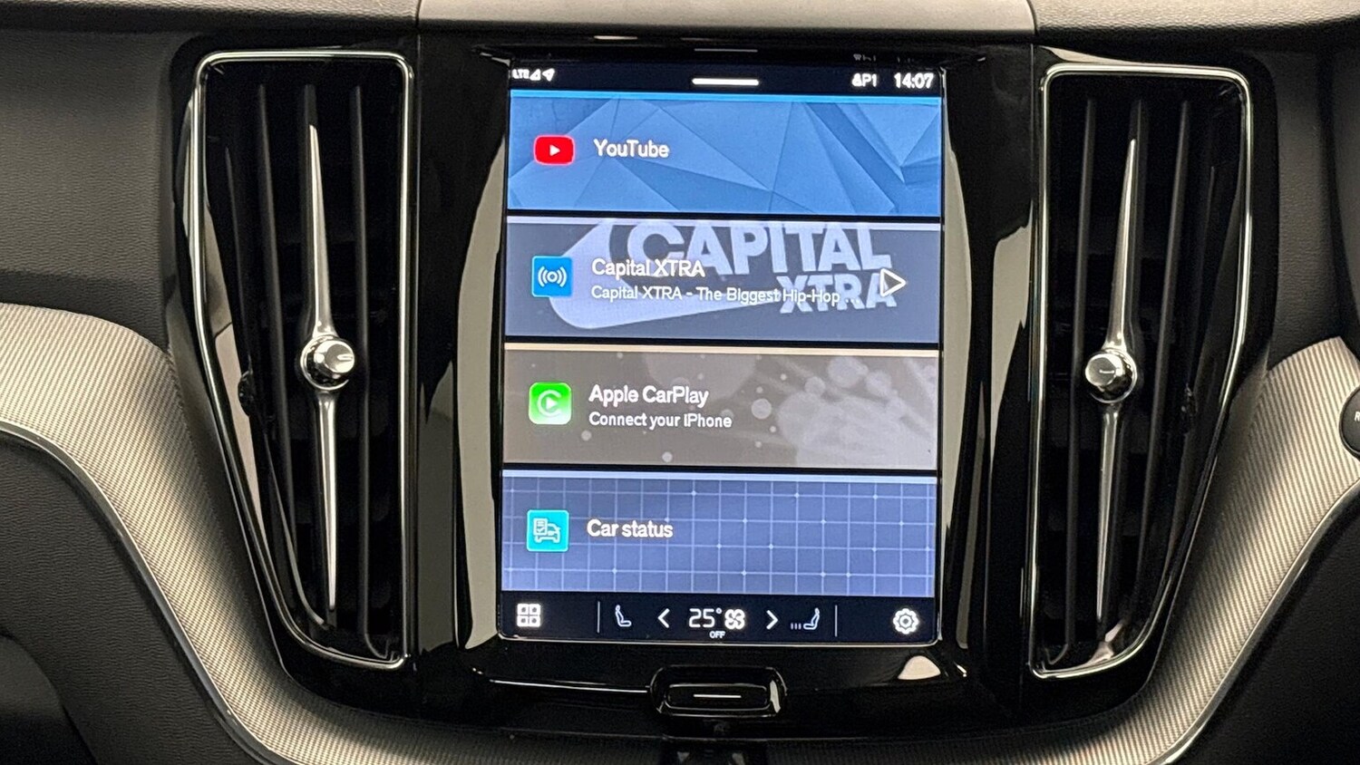 Used Volvo XC60 2025 for sale - 78192632: Photo 30