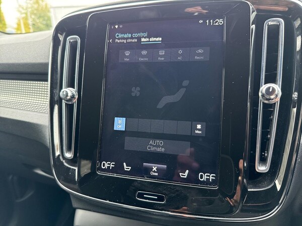 Used Volvo XC40 2022 for sale - 76305415: Photo 25