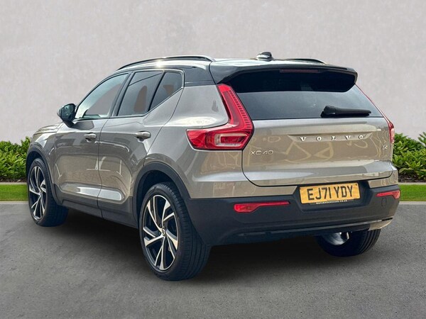 Used Volvo XC40 2022 for sale - 76305415: Photo 2