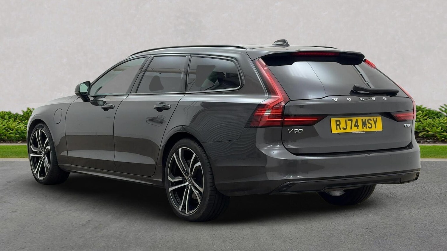 Used Volvo V90 2024 for sale - 76219233: Photo 2