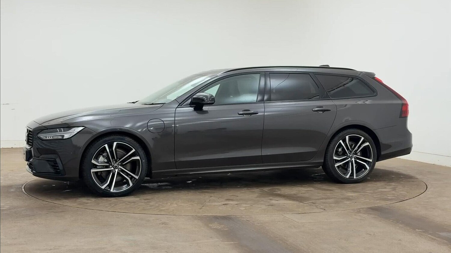 Used Volvo V90 2024 for sale - 76219233: Photo 31