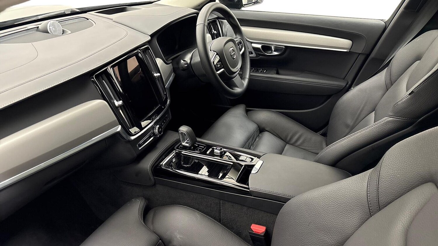 Used Volvo V90 2024 for sale - 76219233: Photo 7