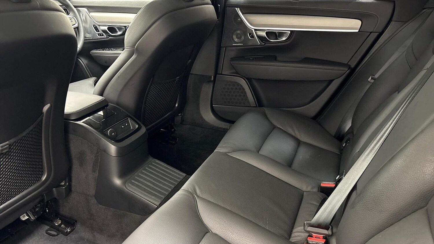 Used Volvo V90 2024 for sale - 76219233: Photo 8