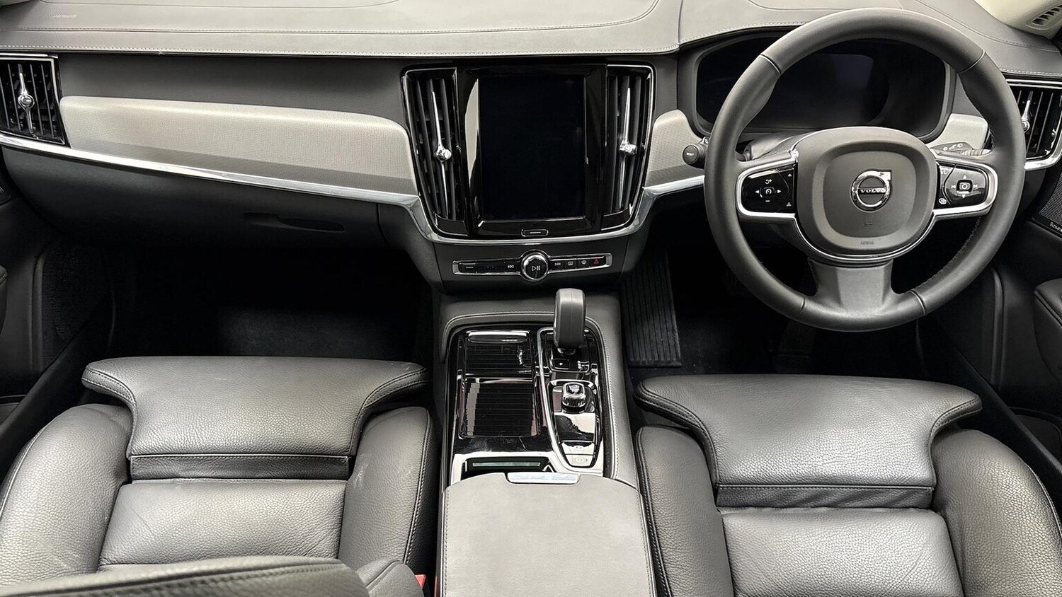 Used Volvo V90 2024 for sale - 76219233: Photo 9