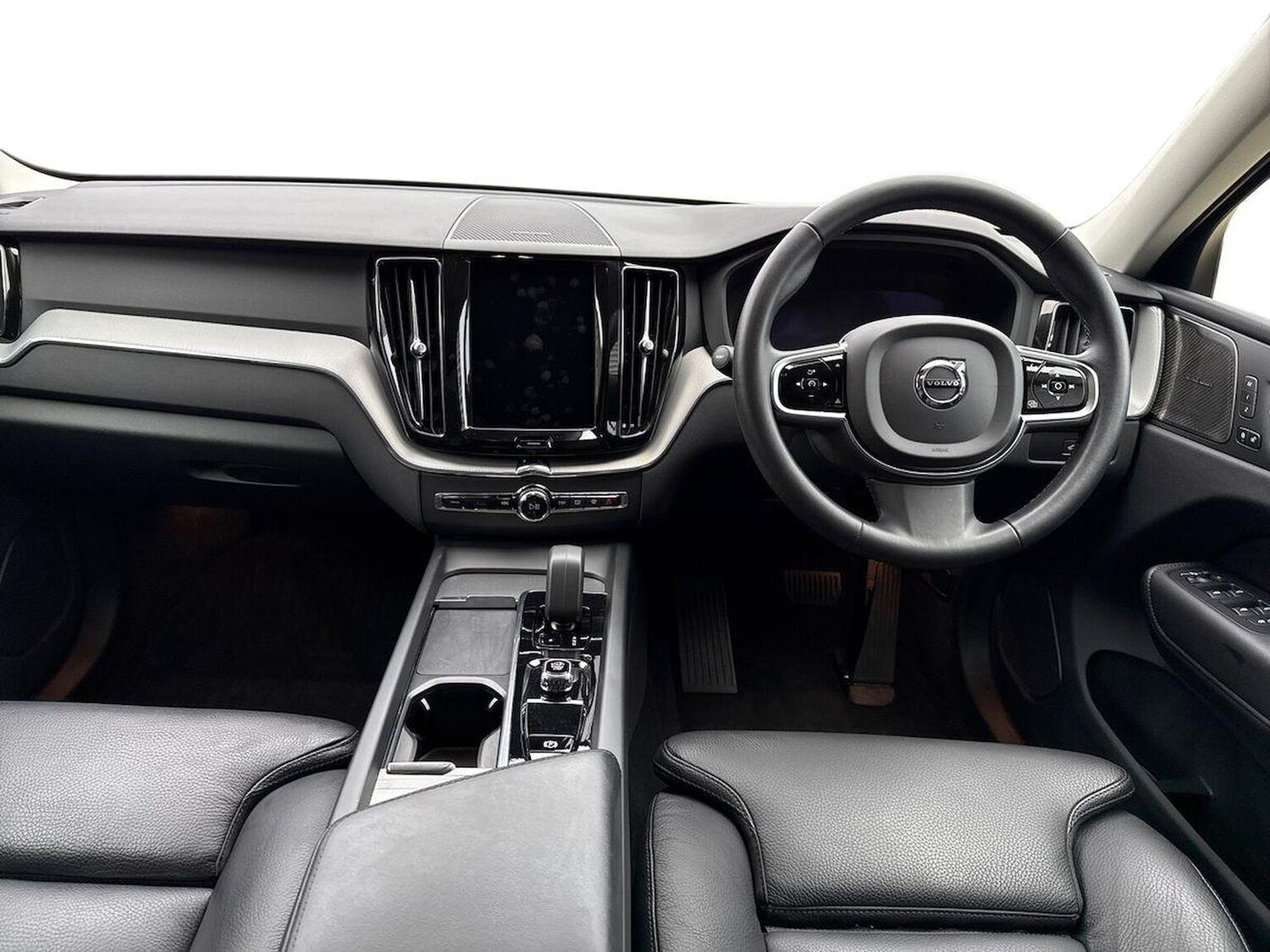 Used Volvo XC60 2023 for sale - 78106352: Photo 10