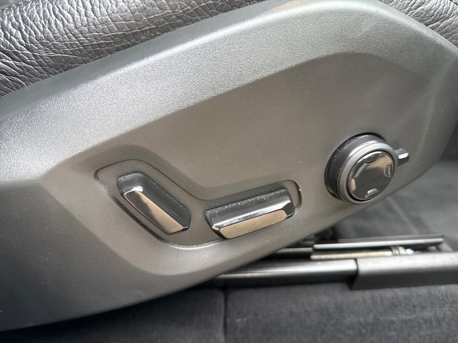 Used Volvo XC60 2023 for sale - 78106352: Photo 32