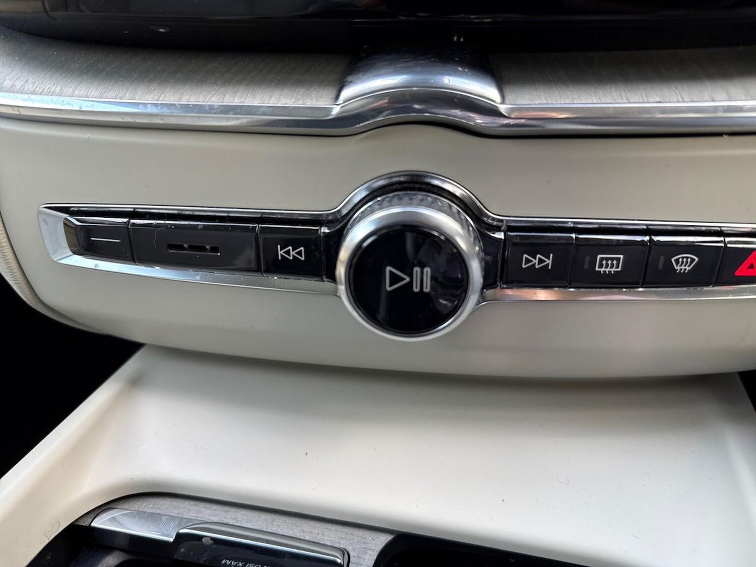 Used Volvo XC60 2023 for sale - 78192657: Photo 14