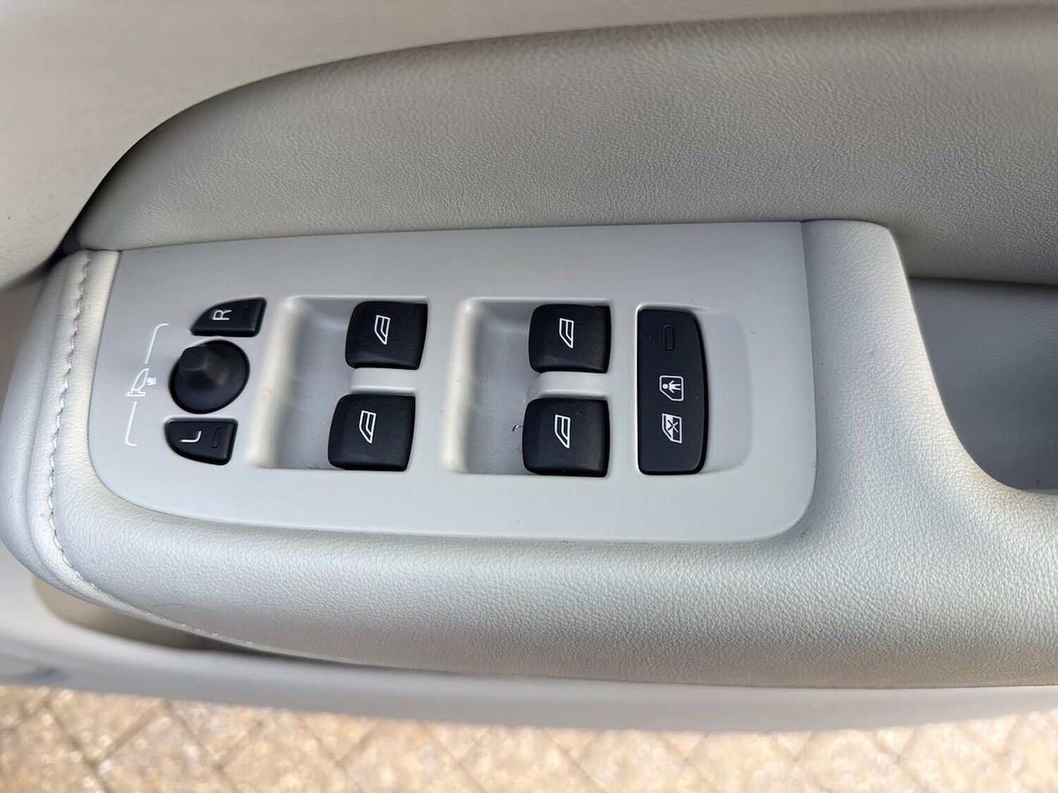 Used Volvo XC60 2023 for sale - 78192657: Photo 23