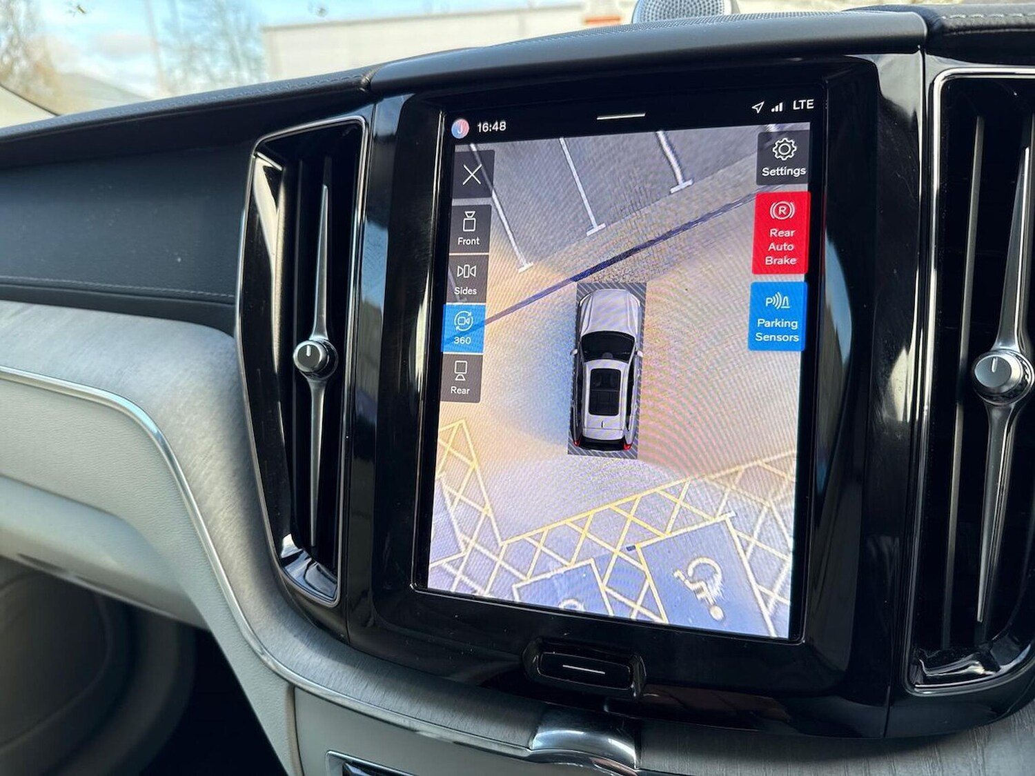 Used Volvo XC60 2023 for sale - 78192657: Photo 25