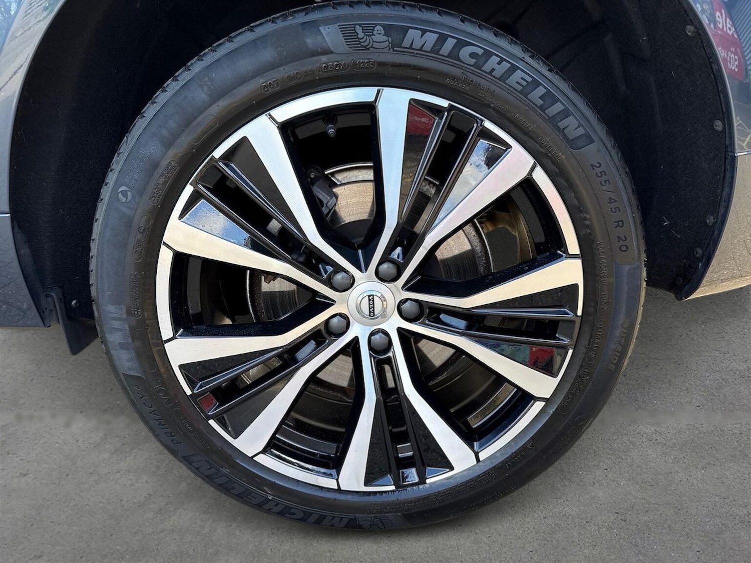 Used Volvo XC60 2023 for sale - 78192657: Photo 8