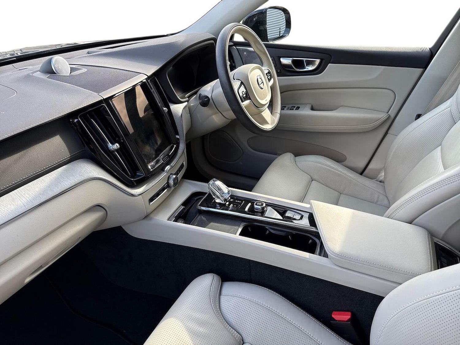 Used Volvo XC60 2023 for sale - 78192657: Photo 9