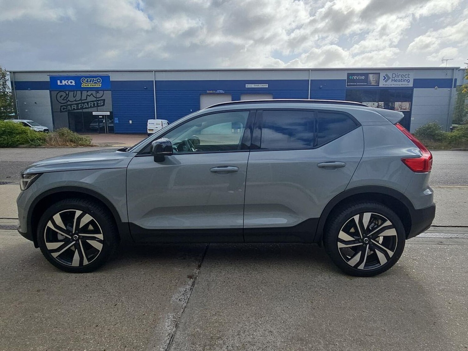 Used Volvo XC40 2025 for sale - 77980019: Photo 19