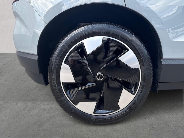 Used Volvo EX30 2025 for sale - 76329997: Photo 6