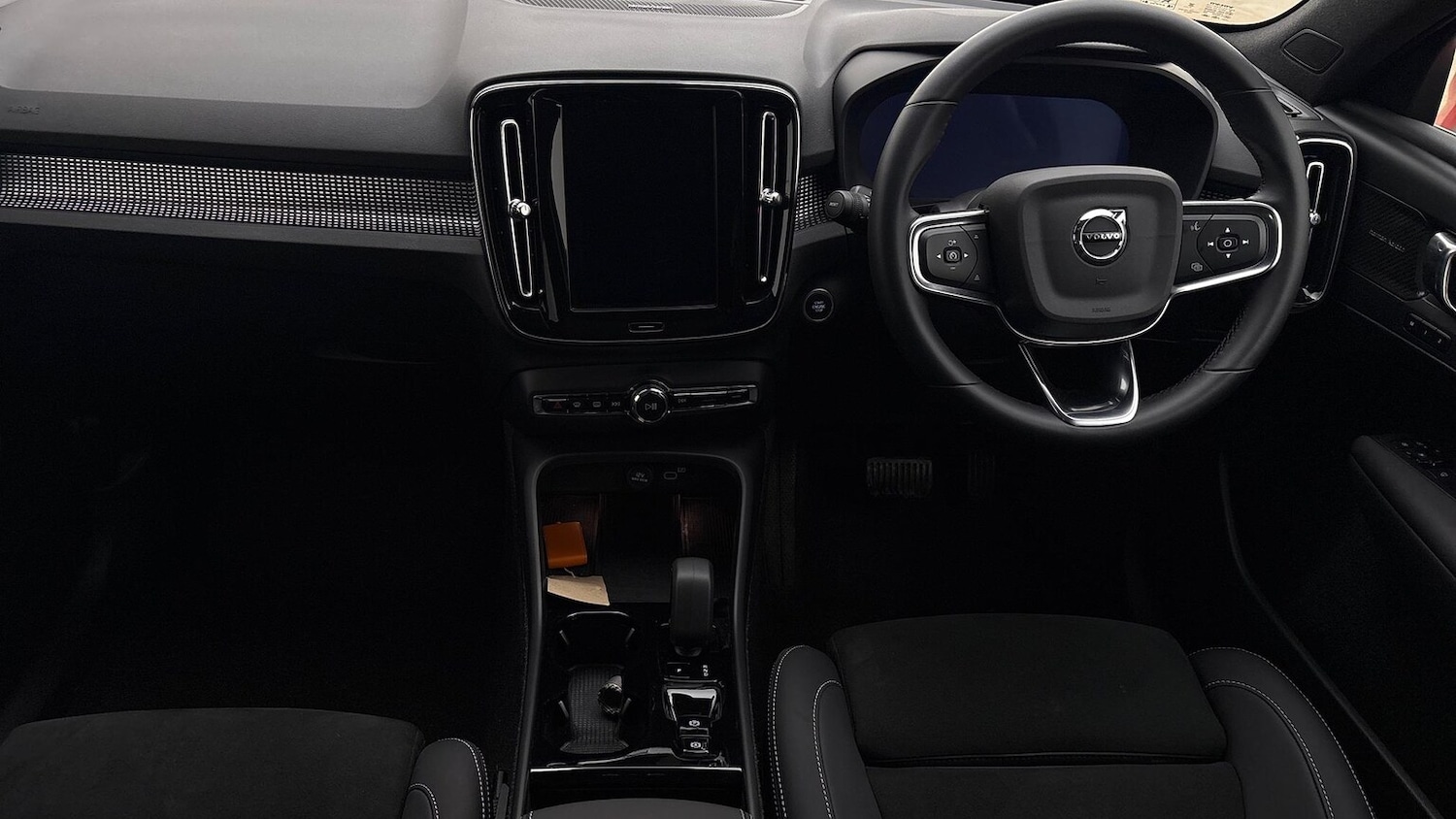 Used Volvo XC40 2025 for sale - 78194202: Photo 11