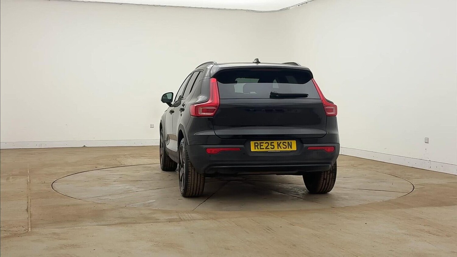 Used Volvo XC40 2025 for sale - 78194202: Photo 17