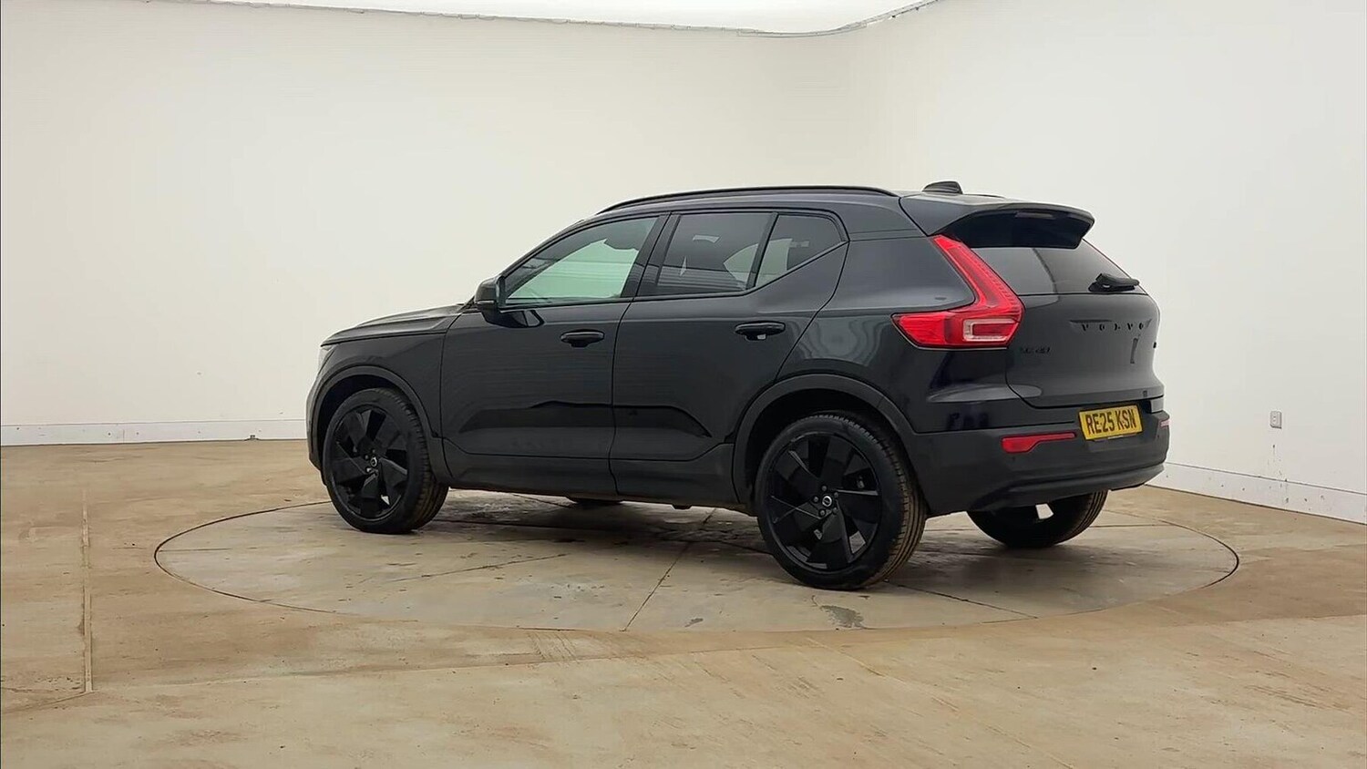 Used Volvo XC40 2025 for sale - 78194202: Photo 8