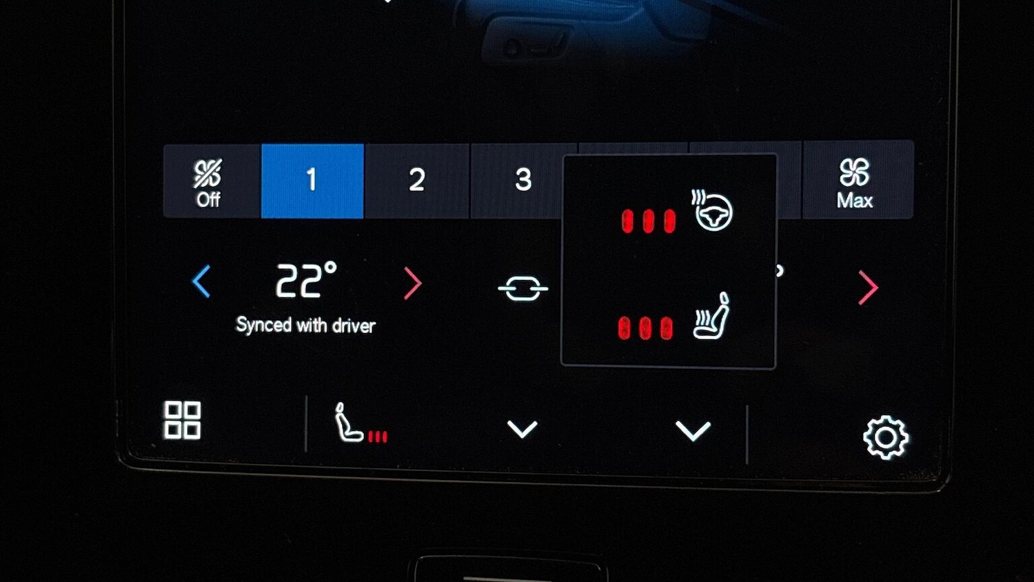 Used Volvo XC40 2022 for sale - 76566545: Photo 2