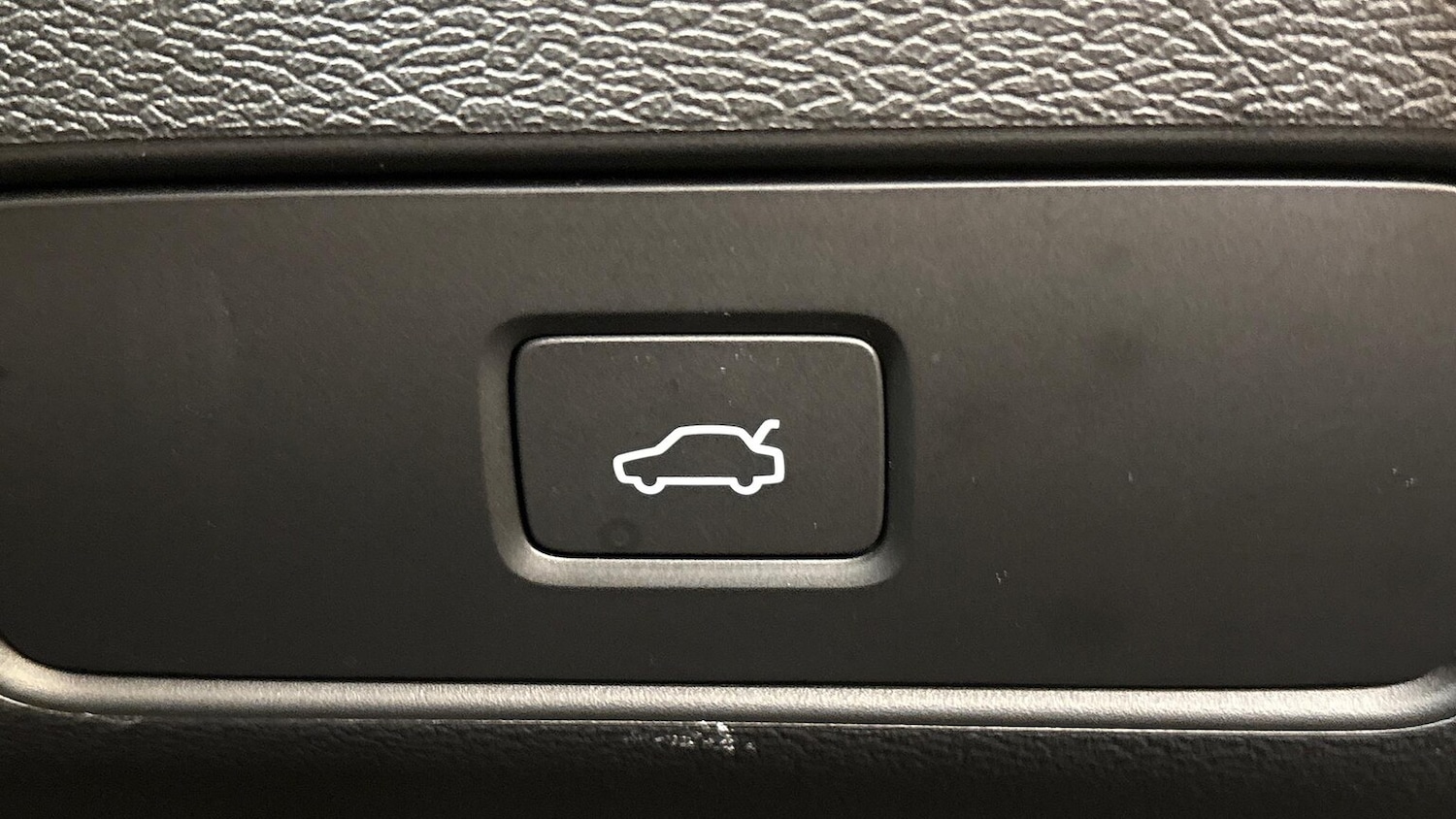 Used Volvo XC40 2022 for sale - 76566545: Photo 35