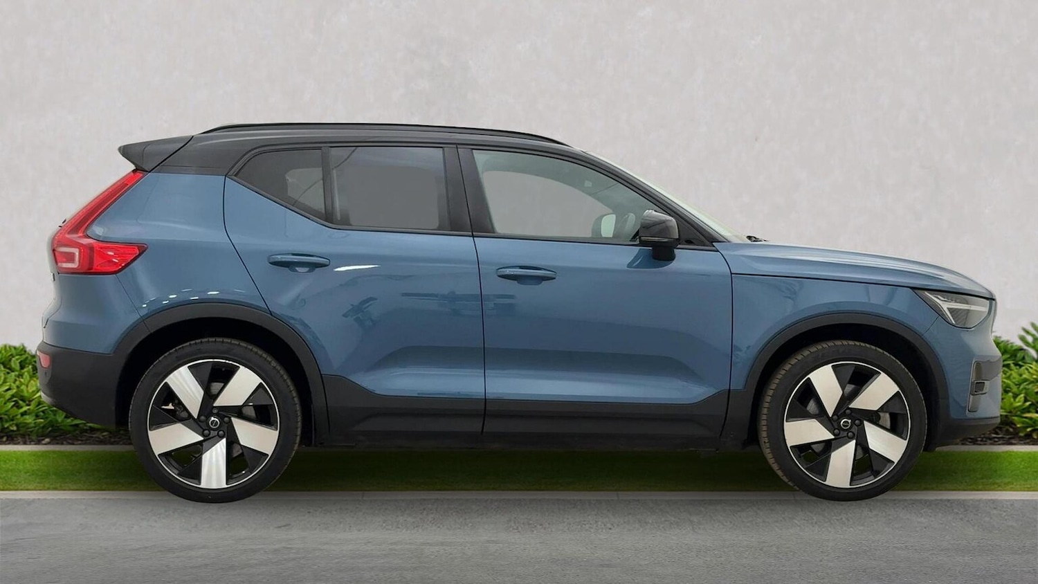 Used Volvo XC40 2022 for sale - 76566545: Photo 4