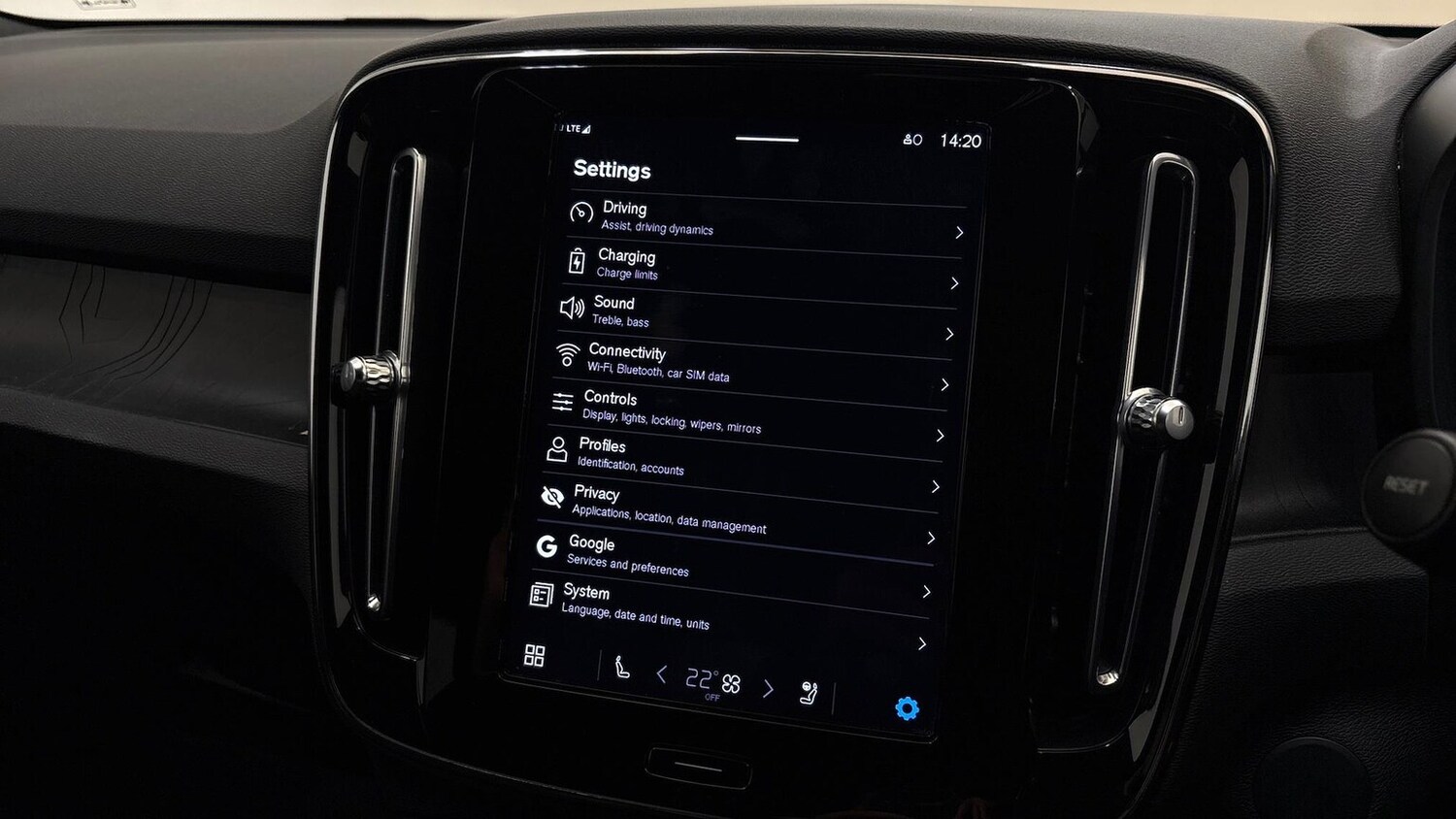 Used Volvo XC40 2022 for sale - 76566545: Photo 41