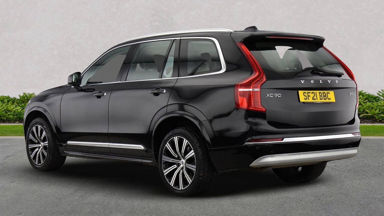 Used Volvo XC90 2021 for sale - 76725928: Photo 2