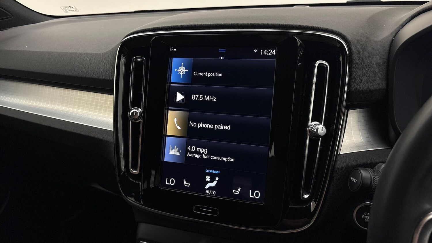 Used Volvo XC40 2022 for sale - 76219230: Photo 12