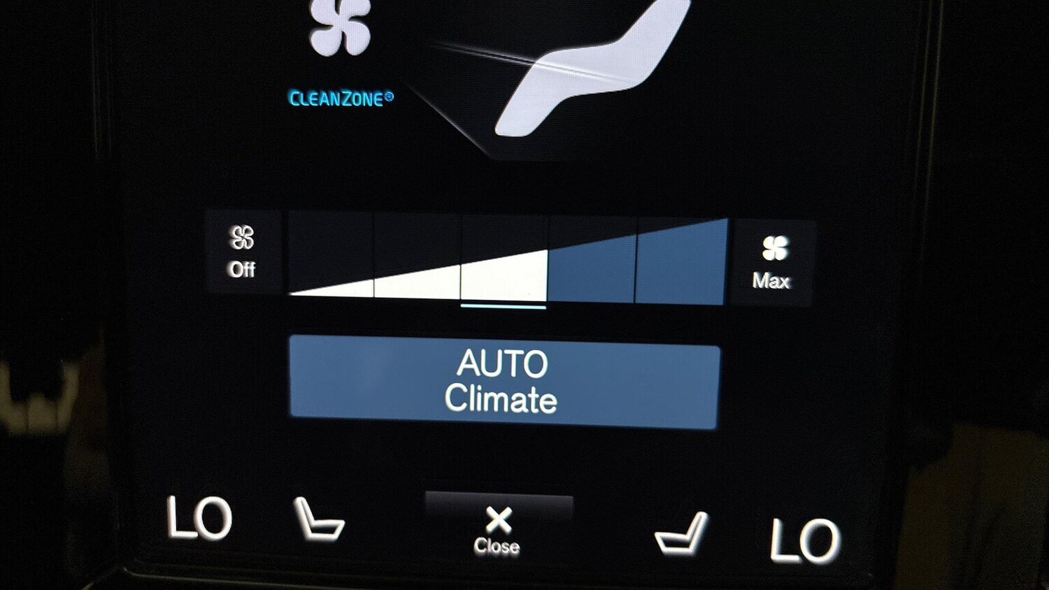 Used Volvo XC40 2022 for sale - 76219230: Photo 40