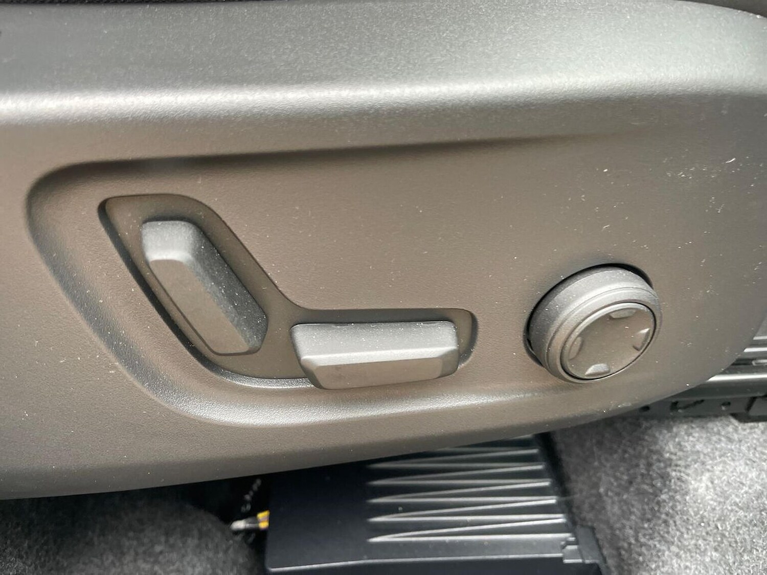 Used Volvo XC40 2025 for sale - 76264394: Photo 29