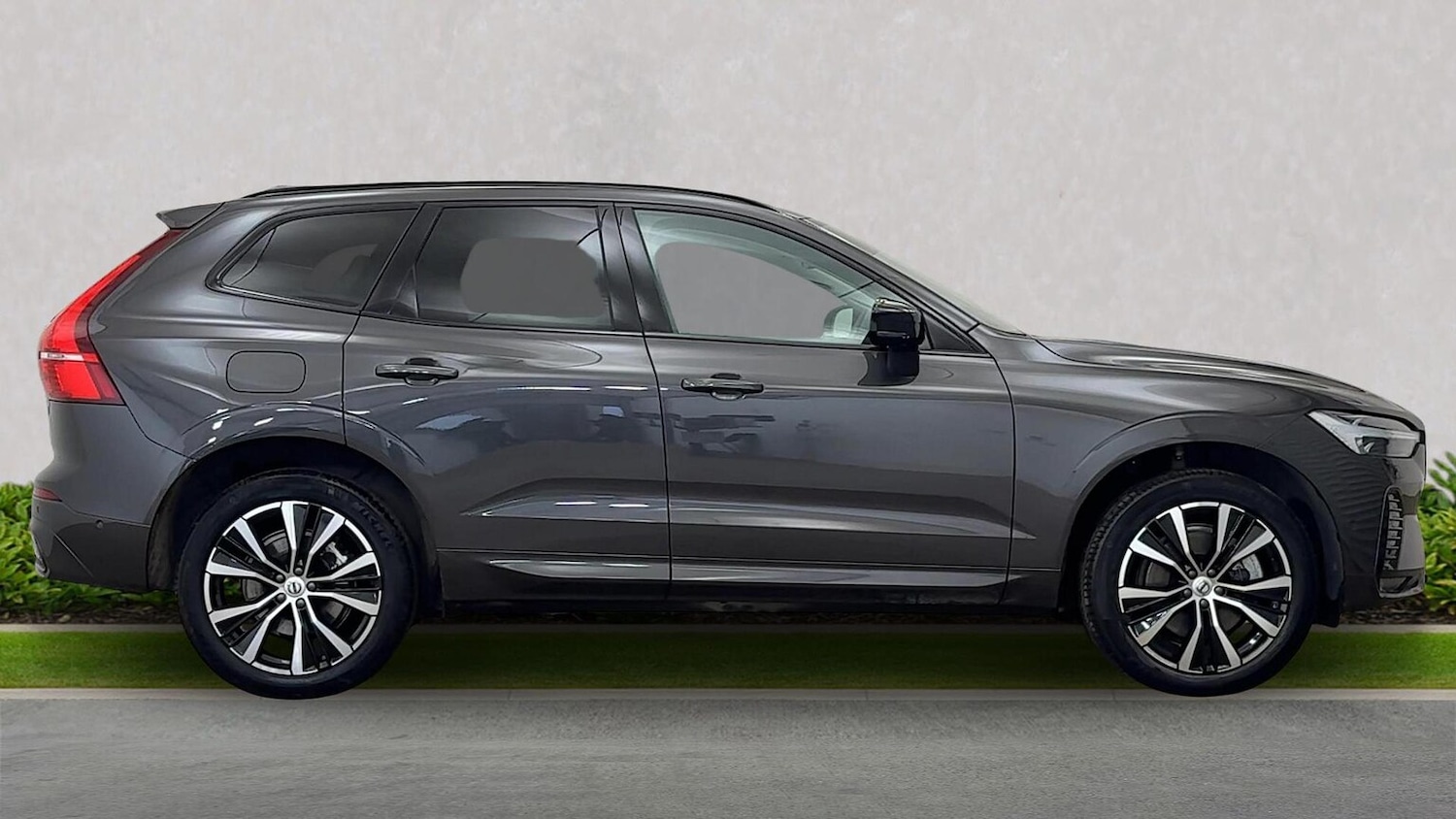 Used Volvo XC60 2025 for sale - 76471088: Photo 3