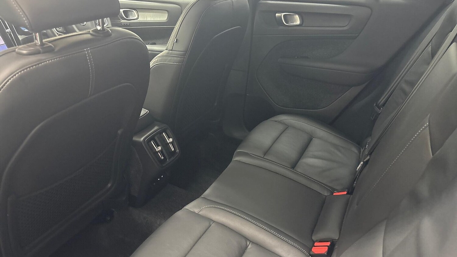 Used Volvo XC40 2025 for sale - 77487368: Photo 13