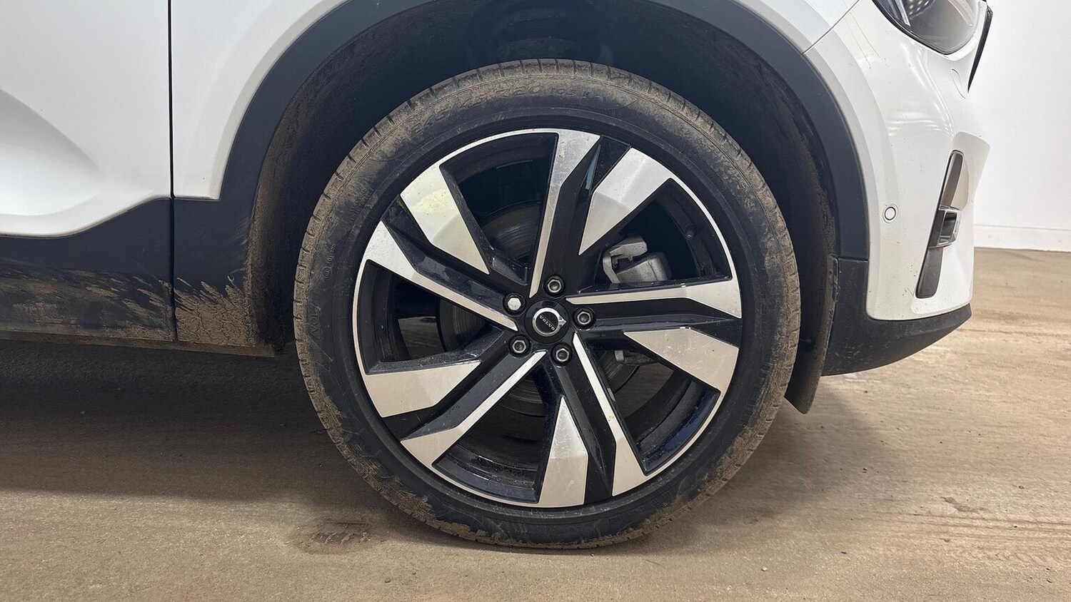 Used Volvo XC40 2025 for sale - 77487368: Photo 16