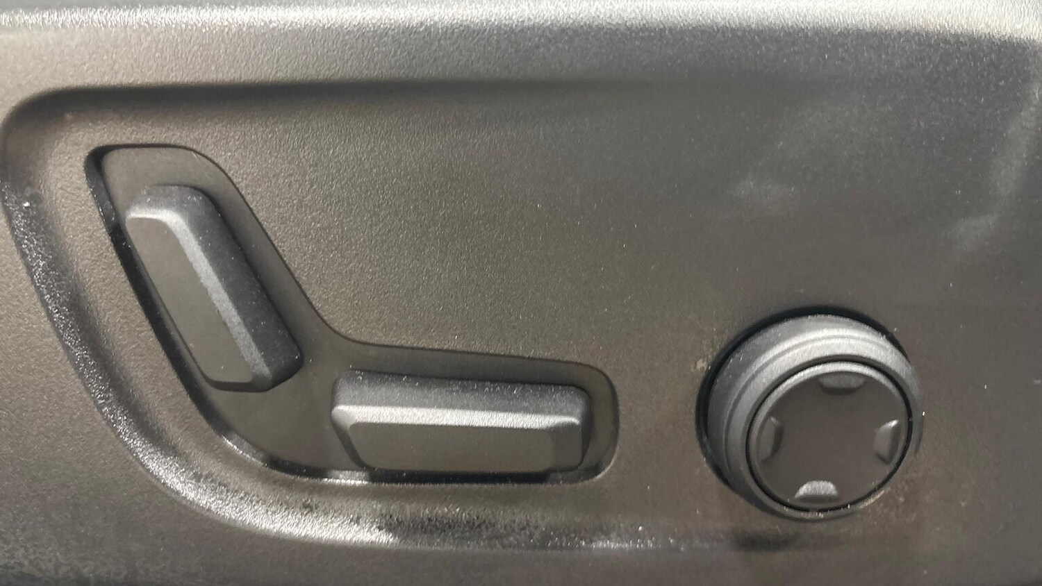 Used Volvo XC40 2025 for sale - 77487368: Photo 27