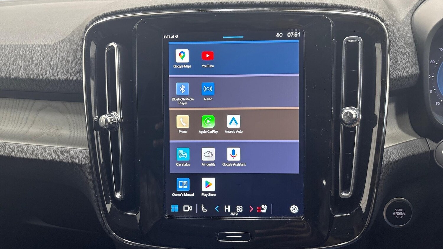 Used Volvo XC40 2025 for sale - 77487368: Photo 33