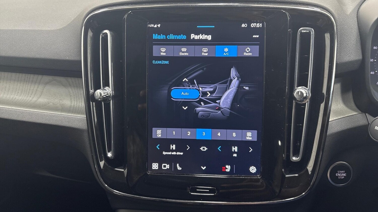 Used Volvo XC40 2025 for sale - 77487368: Photo 36