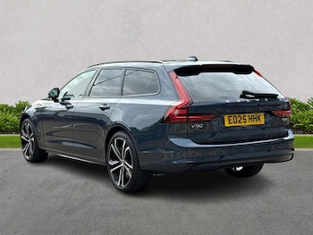 Used Volvo V90 2025 for sale - 75498135: Photo