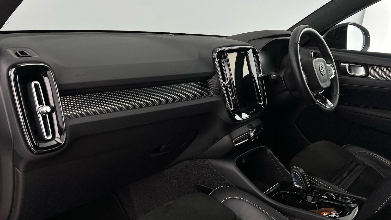 Used Volvo XC40 2021 for sale - 76566543: Photo 13