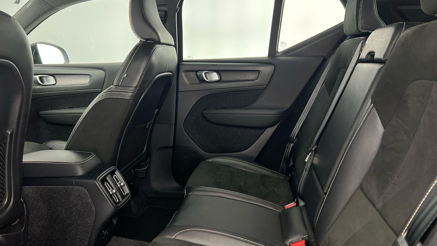 Used Volvo XC40 2021 for sale - 76566543: Photo 14