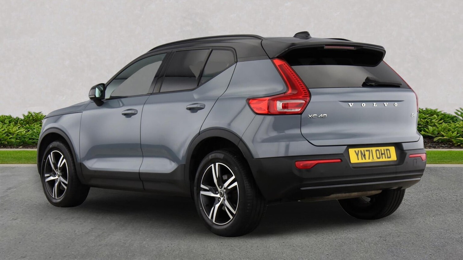 Used Volvo XC40 2021 for sale - 76566543: Photo 2