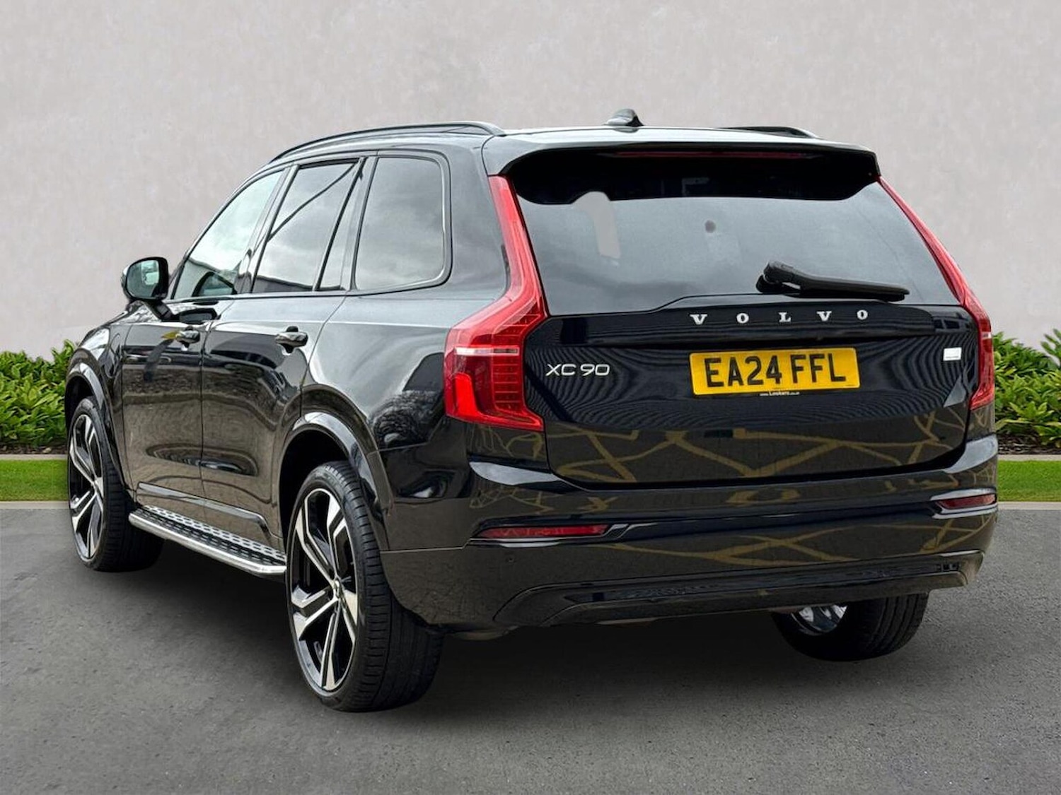 Used Volvo XC90 2024 for sale - 78194119: Photo 2