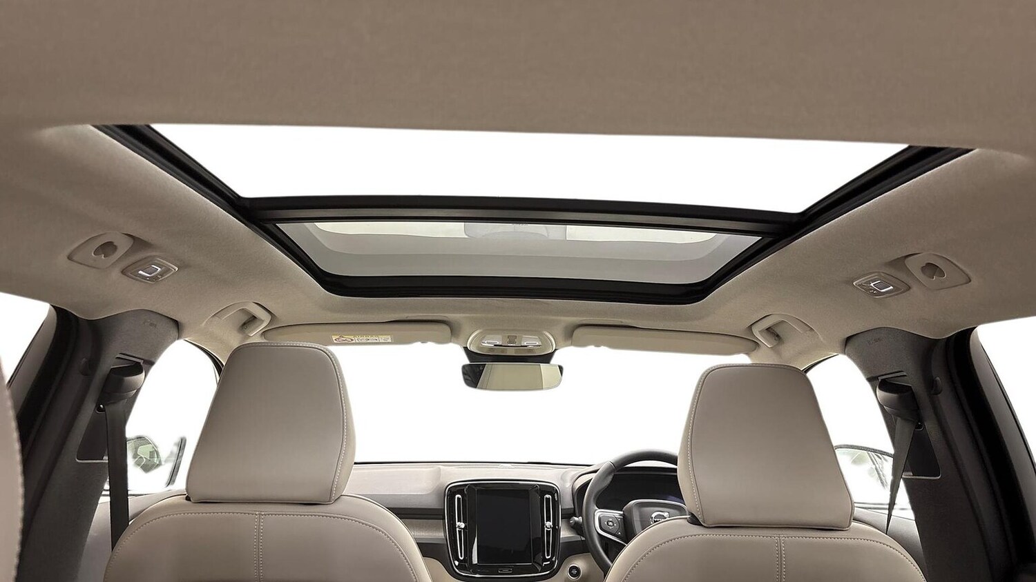 Used Volvo XC40 2025 for sale - 76565471: Photo 18