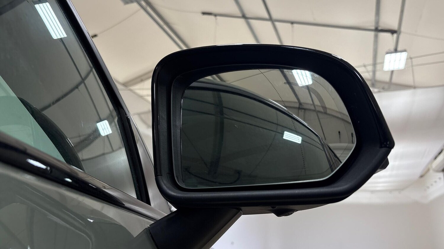 Used Volvo XC40 2025 for sale - 76565471: Photo 21