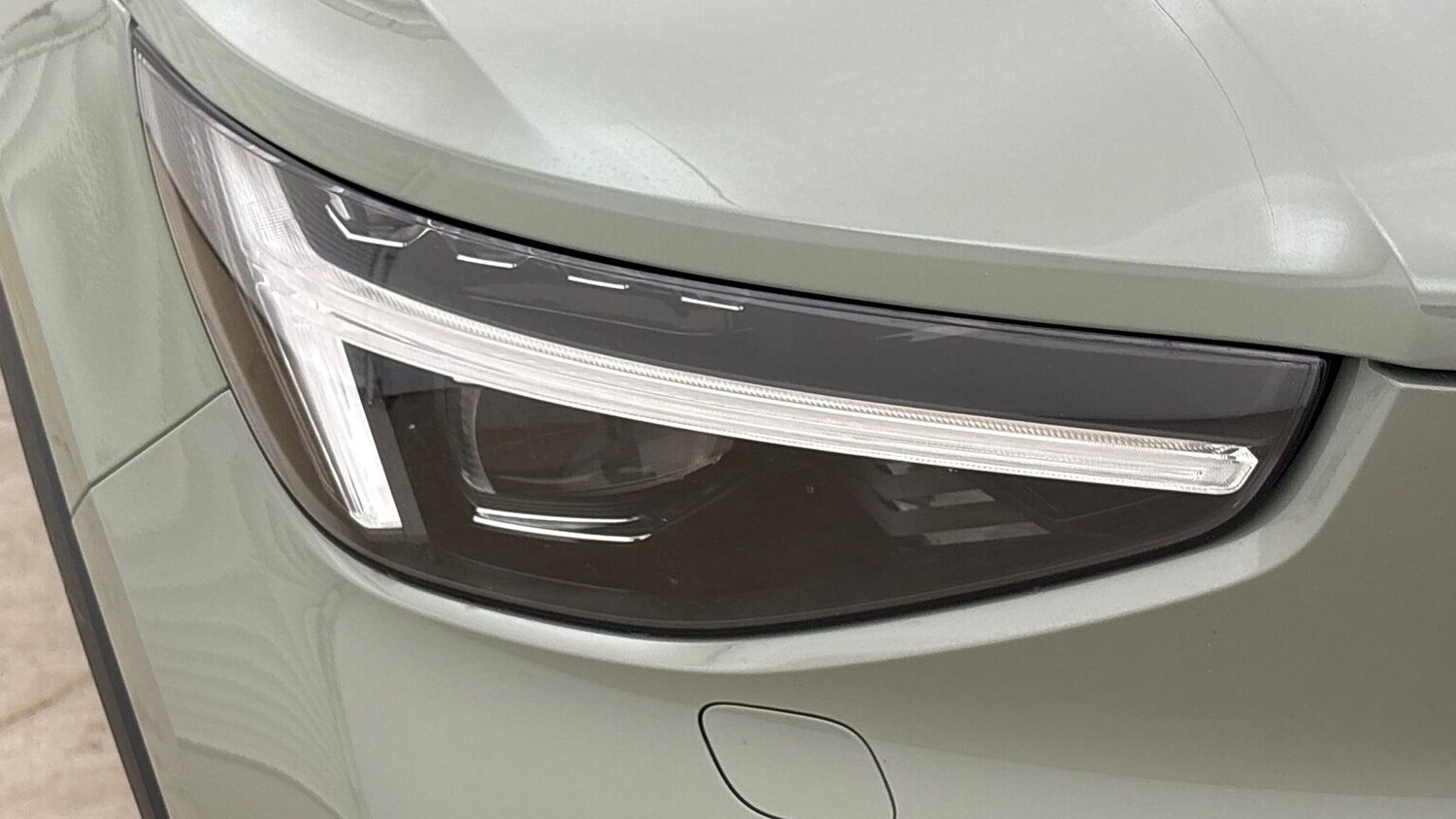 Used Volvo XC40 2025 for sale - 76565471: Photo 22