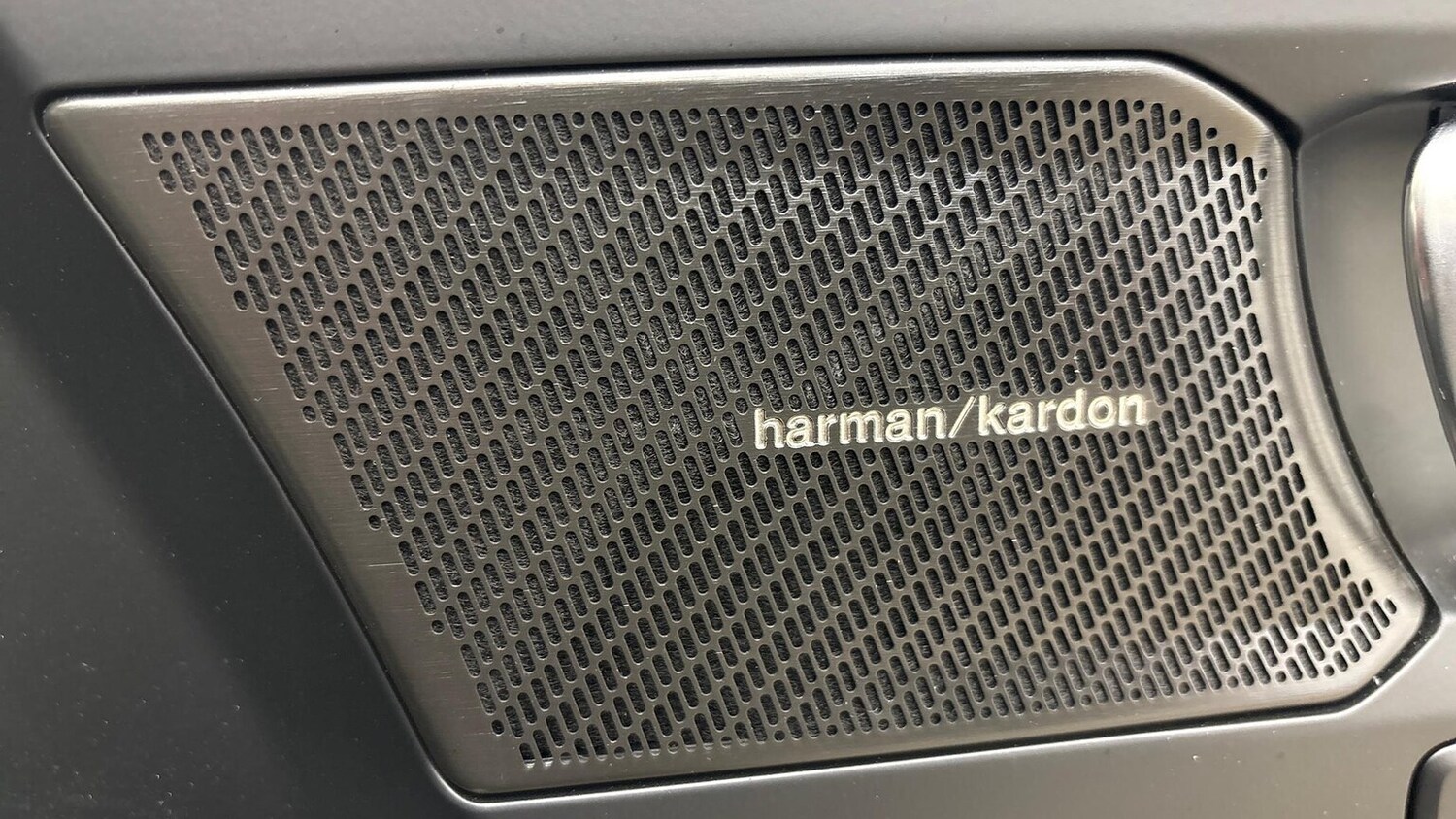 Used Volvo XC40 2025 for sale - 76565471: Photo 27