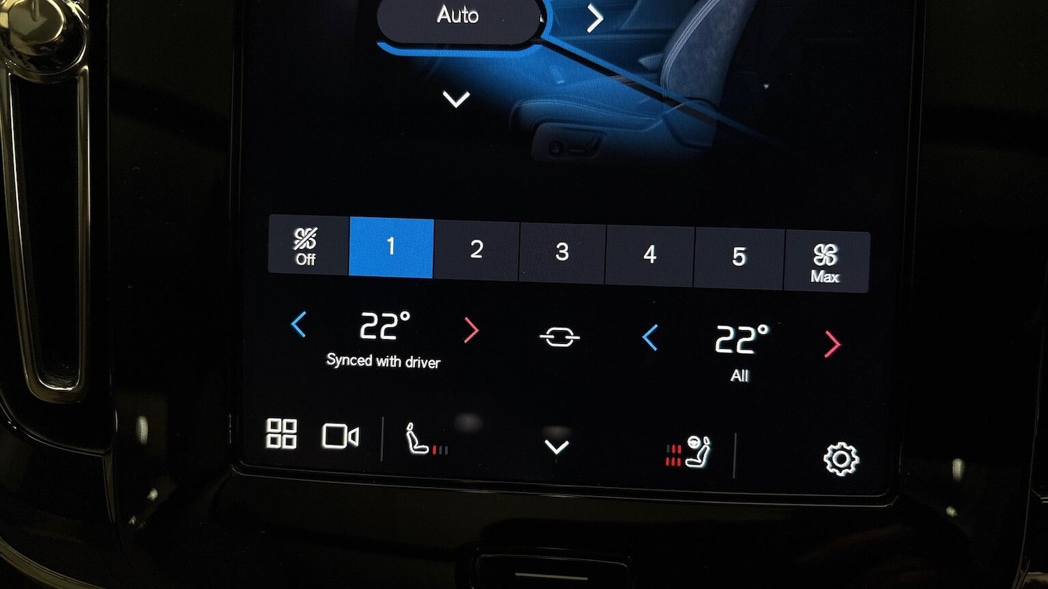 Used Volvo XC40 2025 for sale - 76565471: Photo 39