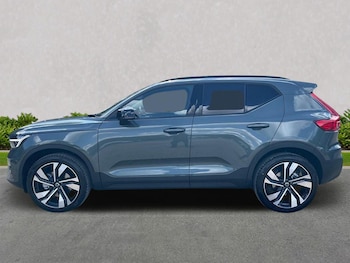 Used Volvo XC40 2025 for sale - 75740365: Photo