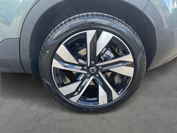 Used Volvo XC40 2025 for sale - 75740365: Photo 6